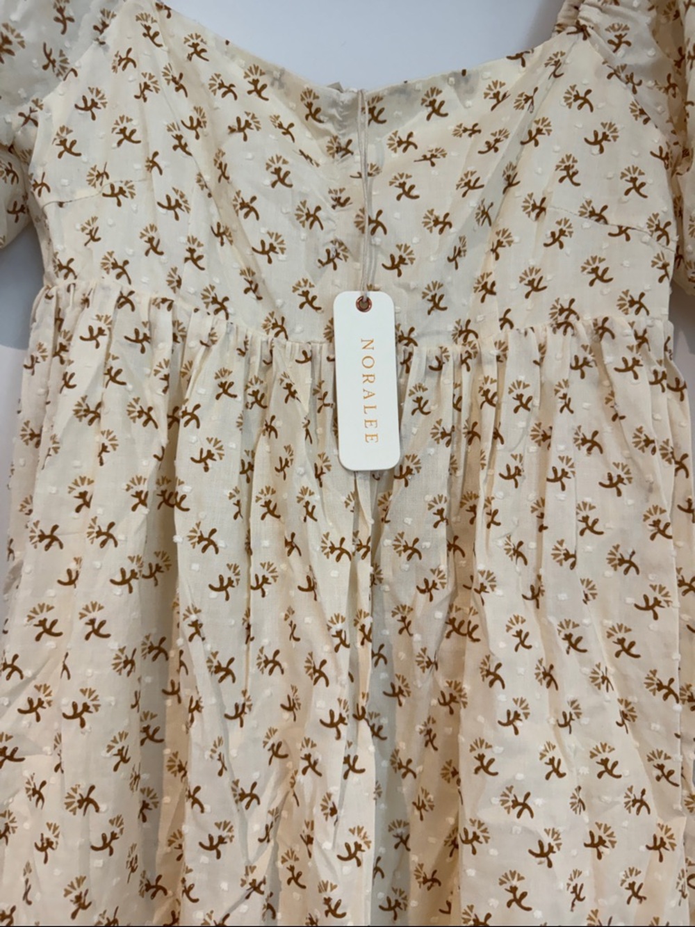 Cream Floral Maxi Dress with Puff Sleeves - Picture 2 of 4